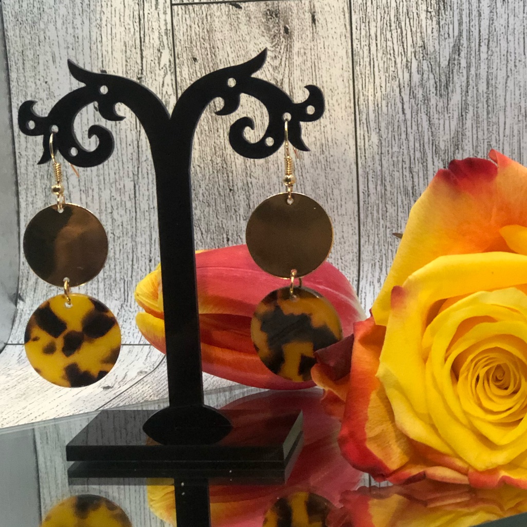 Swanky Womens Drop Earrings